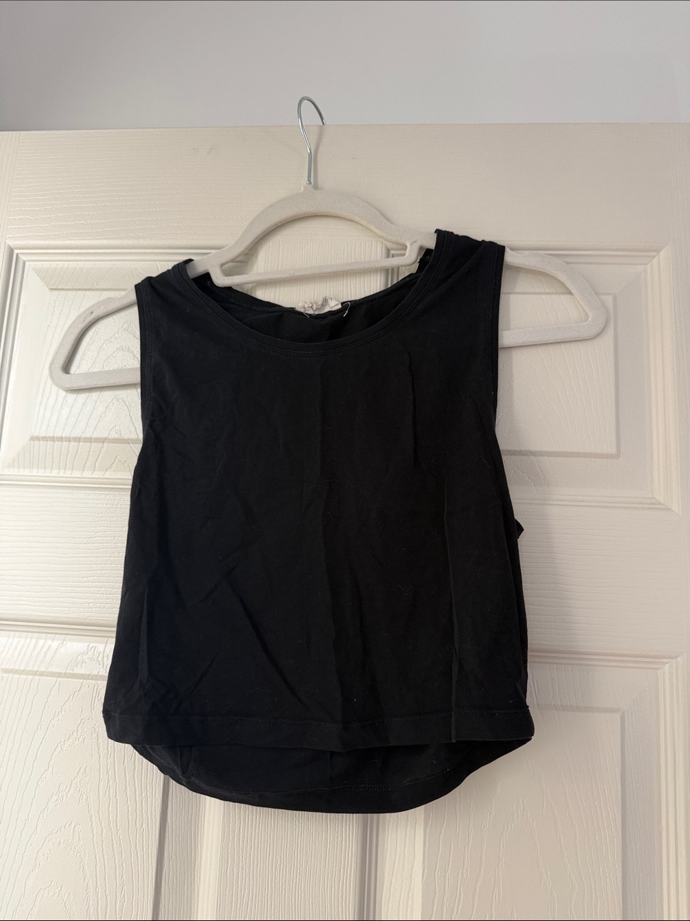 Wilfred Black Sleeveless Crop Top